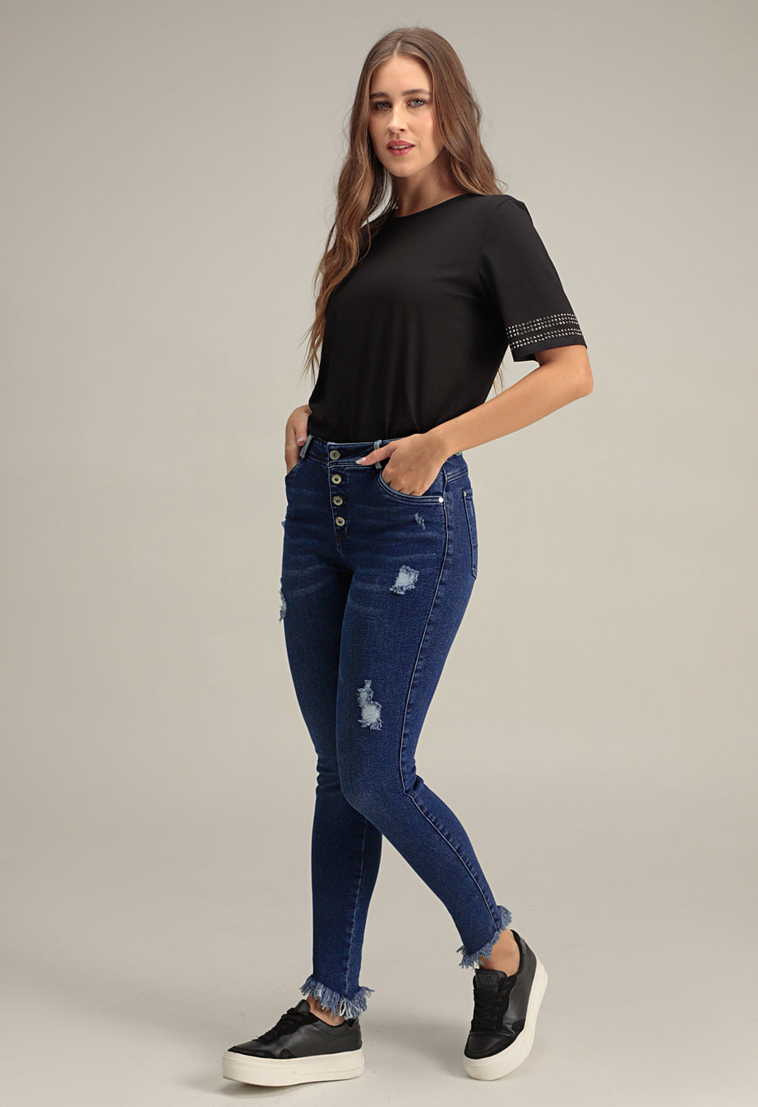 Aprovecha el 3x2 en mercancía seleccionada de Opp's jeans ✨🍀