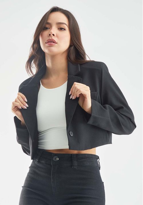Blazer manga larga crop con bolsillo