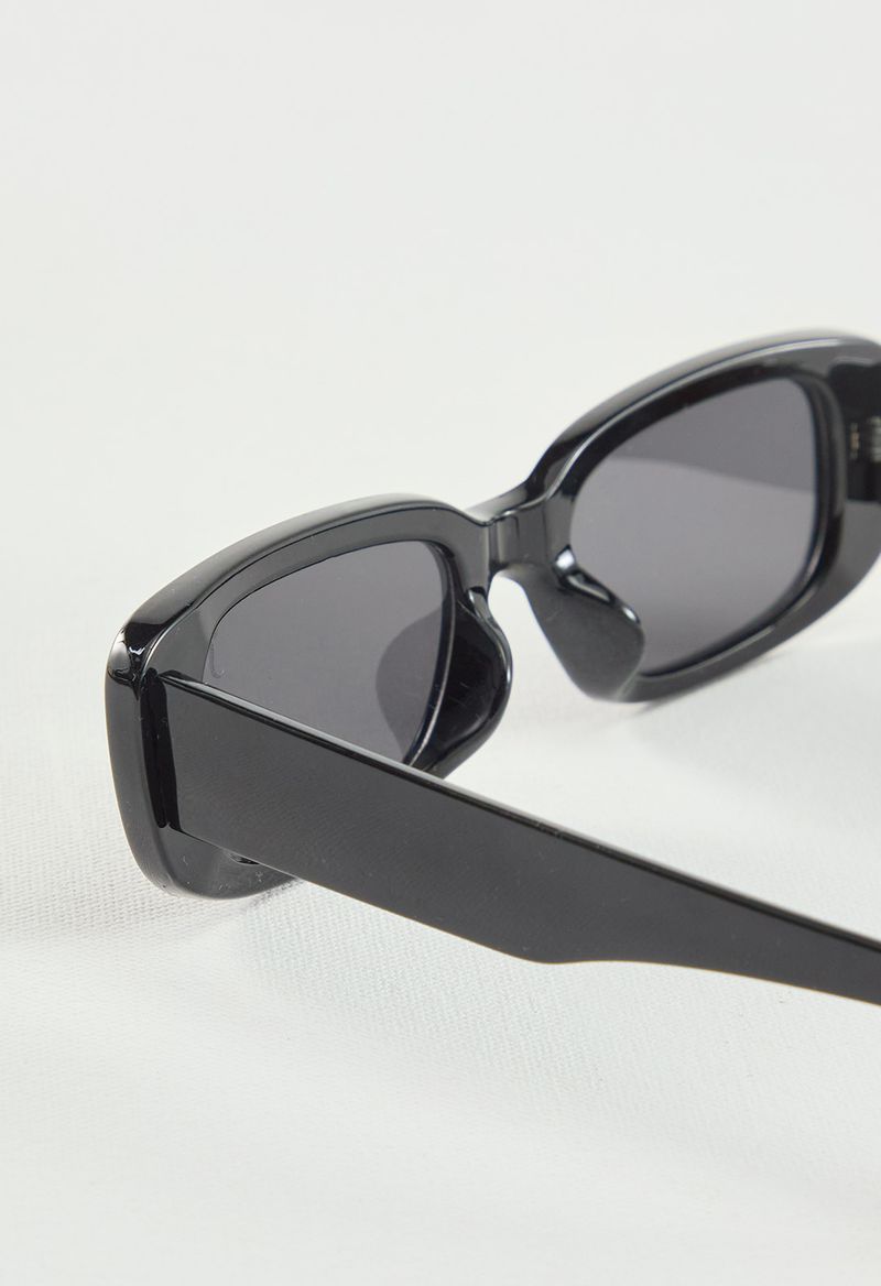 GAFAS-19179833-NEGRO_5