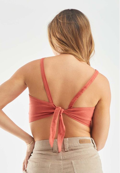 Blusa tiras en lino tipo crop