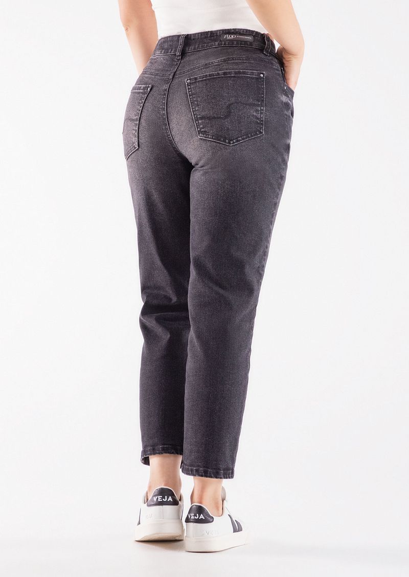 JEAN-MOM-13001847-NEGRO_5