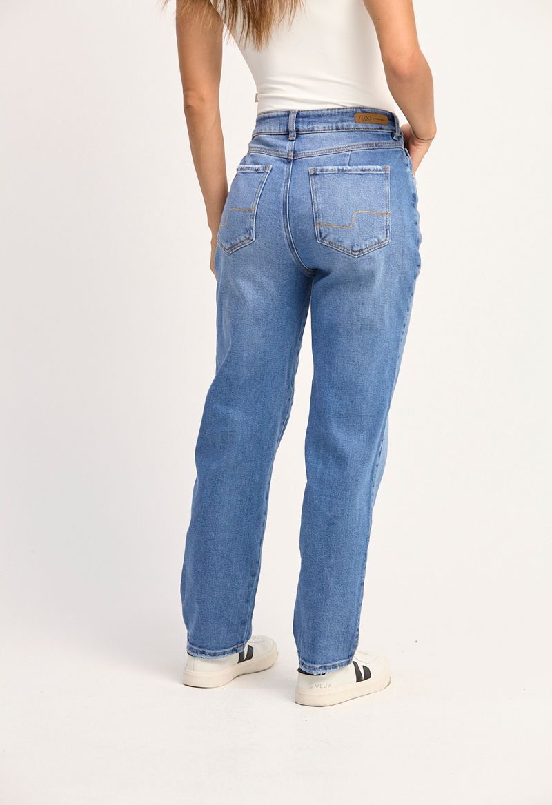 JEAN-MOM-15006867-MEDIO-CLARO_3