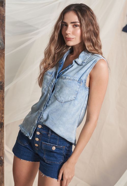 Blusa manga sisa en denim con broches