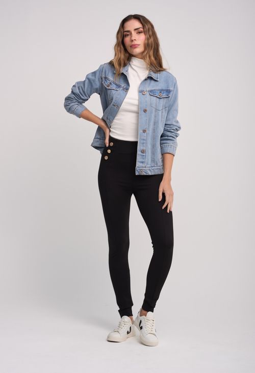 Pantalón negro con botones expuestos para mujeres