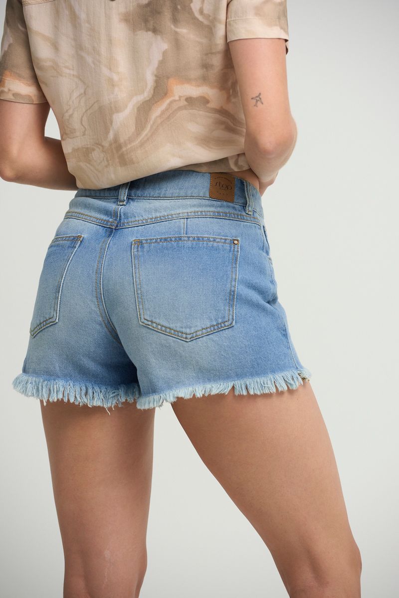 SHORT-10319833.CLARO_4