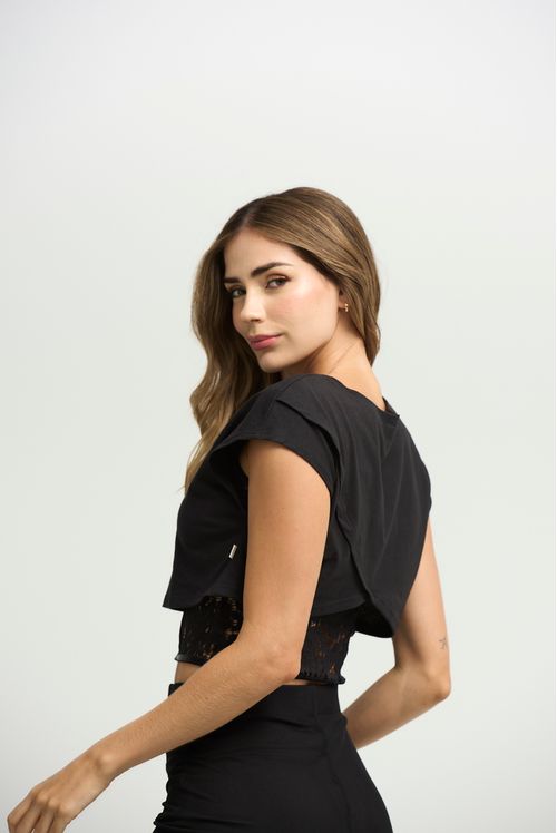 Camiseta negra con cruce en espalda para mujeres