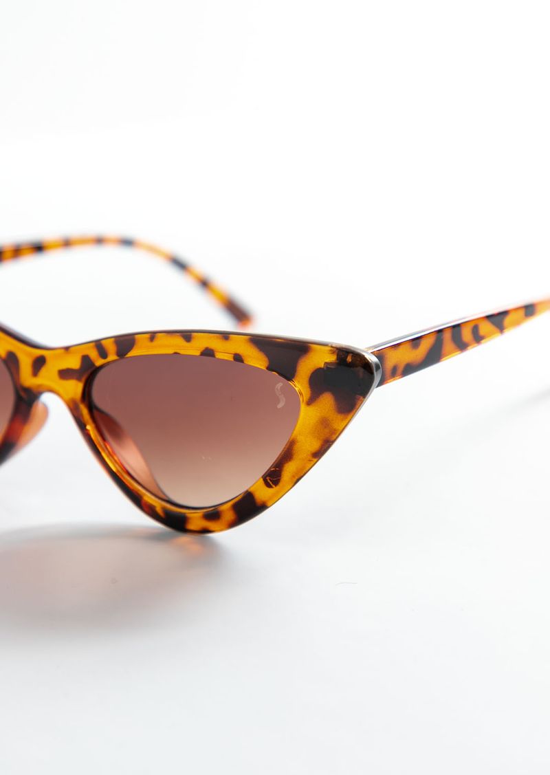 GAFAS-19190933-CAREY_3