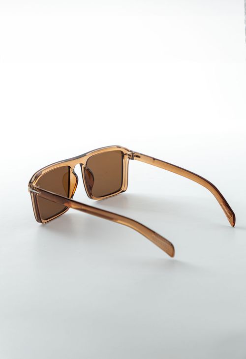 Lentes de sol cafes marco cuadrado para mujeres