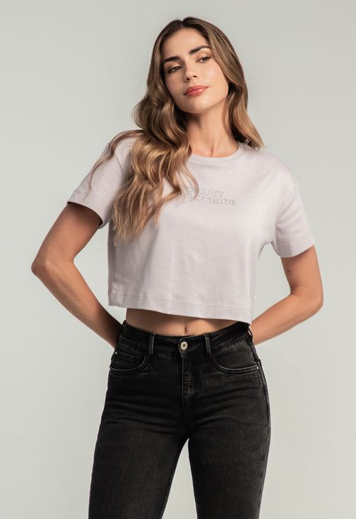Camiseta lila claro con texto en brillo para mujeres