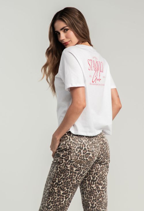 Camiseta blanca boxy fit para mujeres