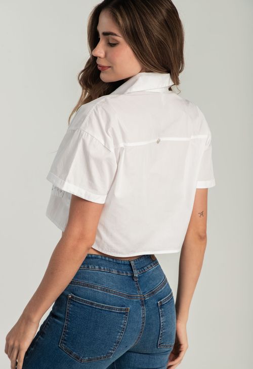 Blusa blanca con apliques brillantes para mujeres