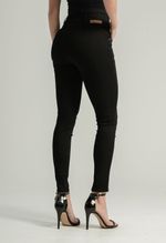 JEAN-ESCULTOR-10123914-NEGRO_3
