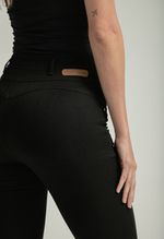 JEAN-ESCULTOR-10123914-NEGRO_5
