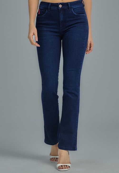 Jean levantacola azul oscuro con bota recta para mujeres