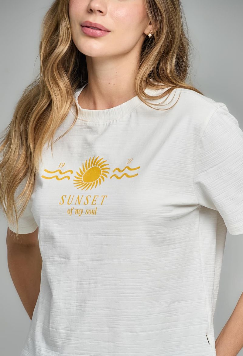 CAMISETA-11605814-MARFIL_4.jpg