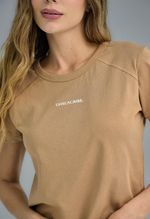 CAMISETA-11612814-CHOCOLATE_4.jpg