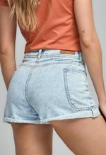 SHORT-10333833-CLARO_7.jpg