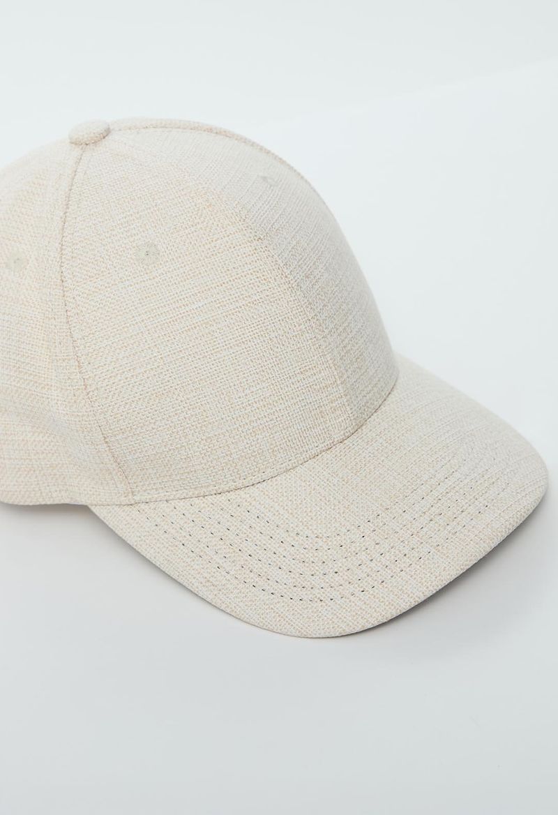 GORRA-19006977-ARENA_4.jpg