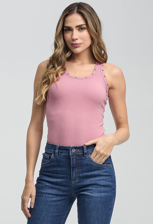 Camiseta rosa viejo con taches para mujeres
