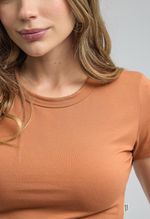 CAMISETA_15005849_MIEL_5.jpg