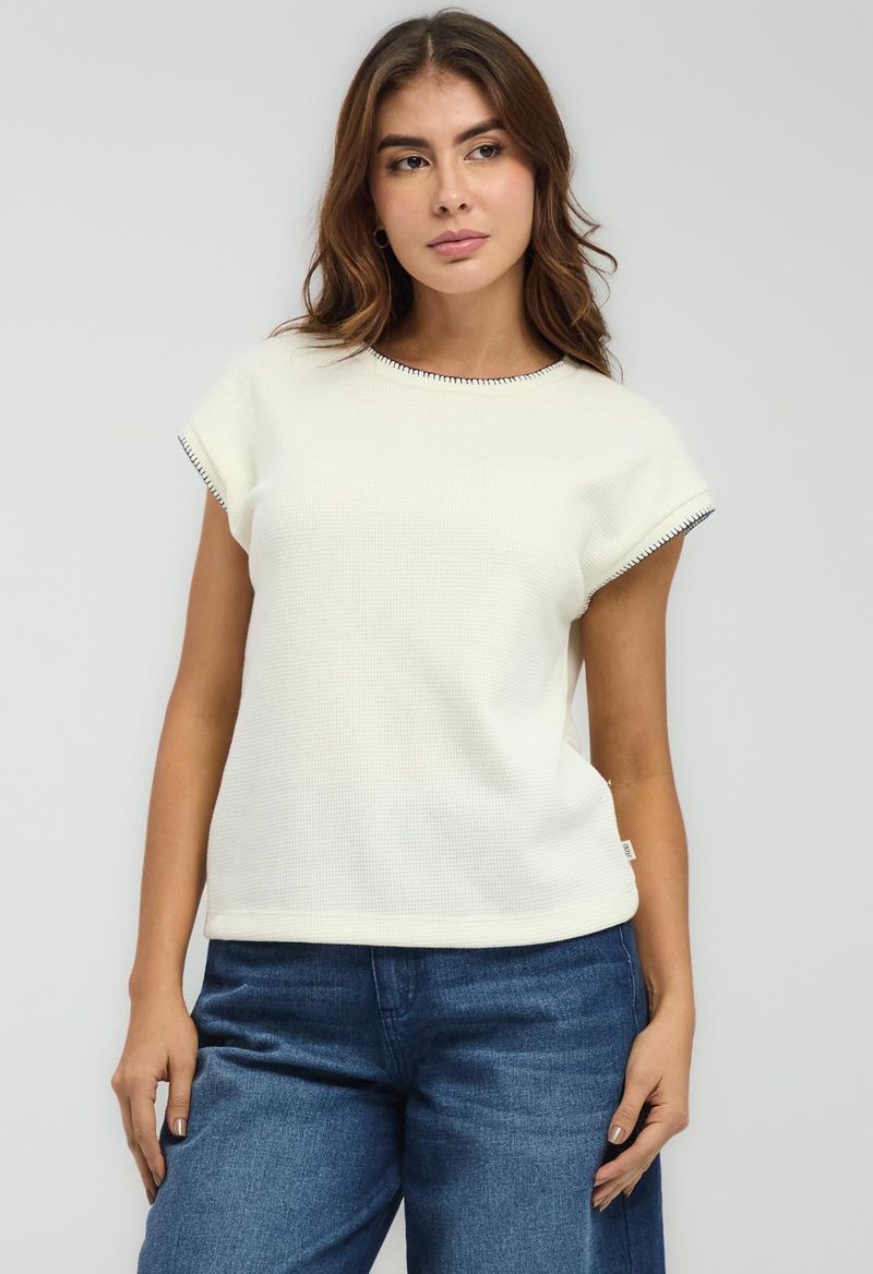 CAMISETA-11633914-MARFIL_1.jpg