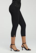 CAPRI-10136802-NEGRO_5.jpg