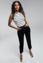 JEAN-MOM-10040822-OSCURO_1.jpg