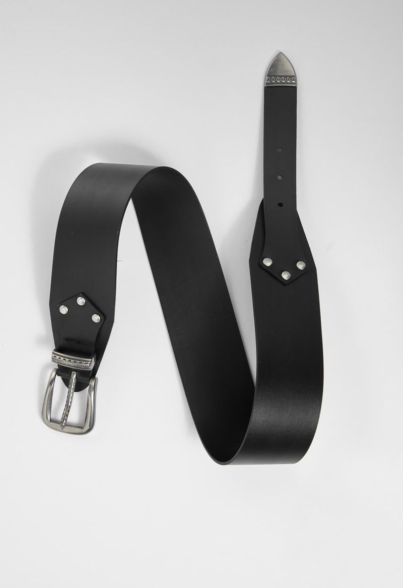 FAJON-19122822-NEGRO_1