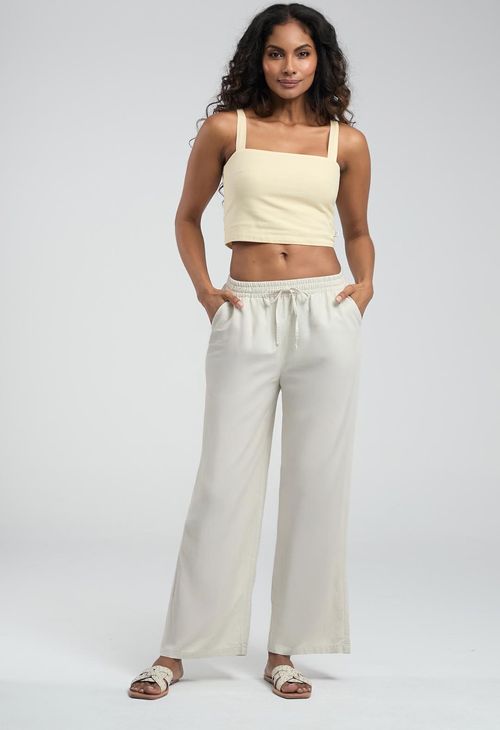 Pantalón marfil con bolsillos para mujeres