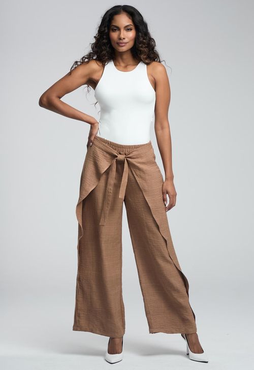 Pantalón chocolate con amarre para mujeres